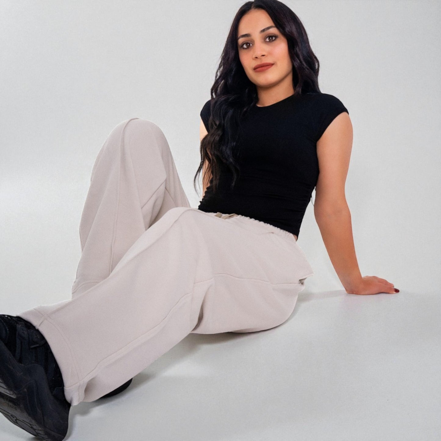 Oversize Sweatpants — (Women / Beige)